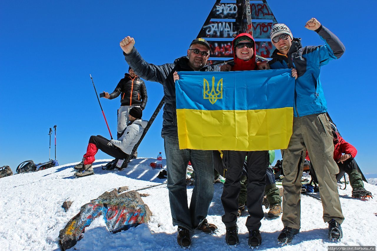 Вершина Тубкаль Гора Тубкаль (4167м), Марокко