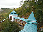 Знаменитая  Кирилло-Мефодиевская  лестница.  Вид со стороны Николавевской церкви и Андреевской часовни