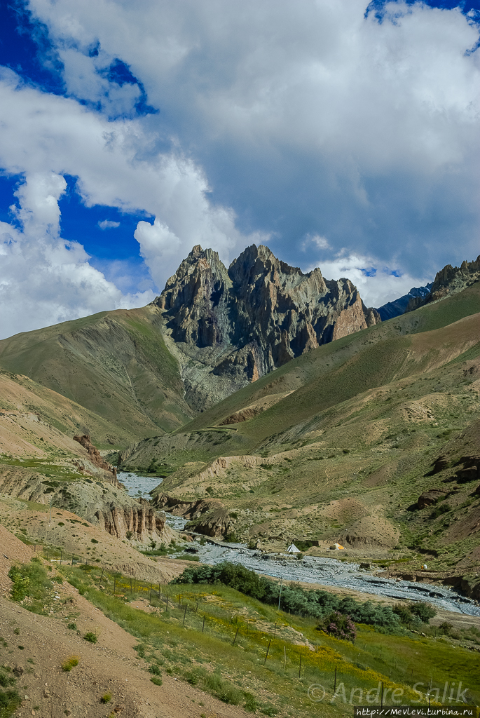 Долина Сонамарг ( в переводе – золотой луг) Лех, Индия