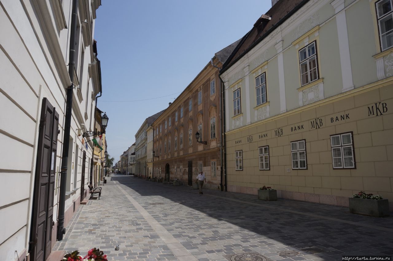 Город  древний, но почти как новый Дьёр, Венгрия