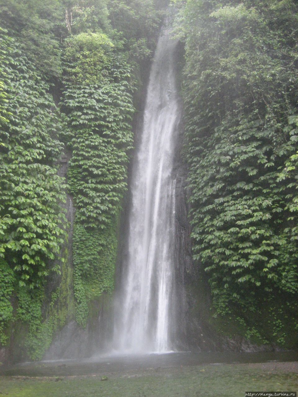 Водопад Мундук Булеленг, Индонезия