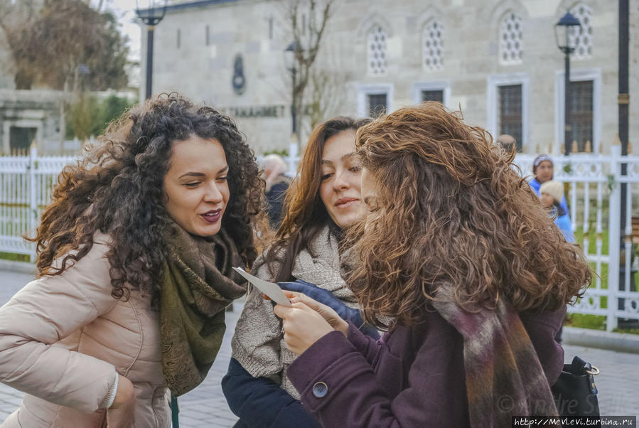 В Голубой Мечети Стамбул, Турция