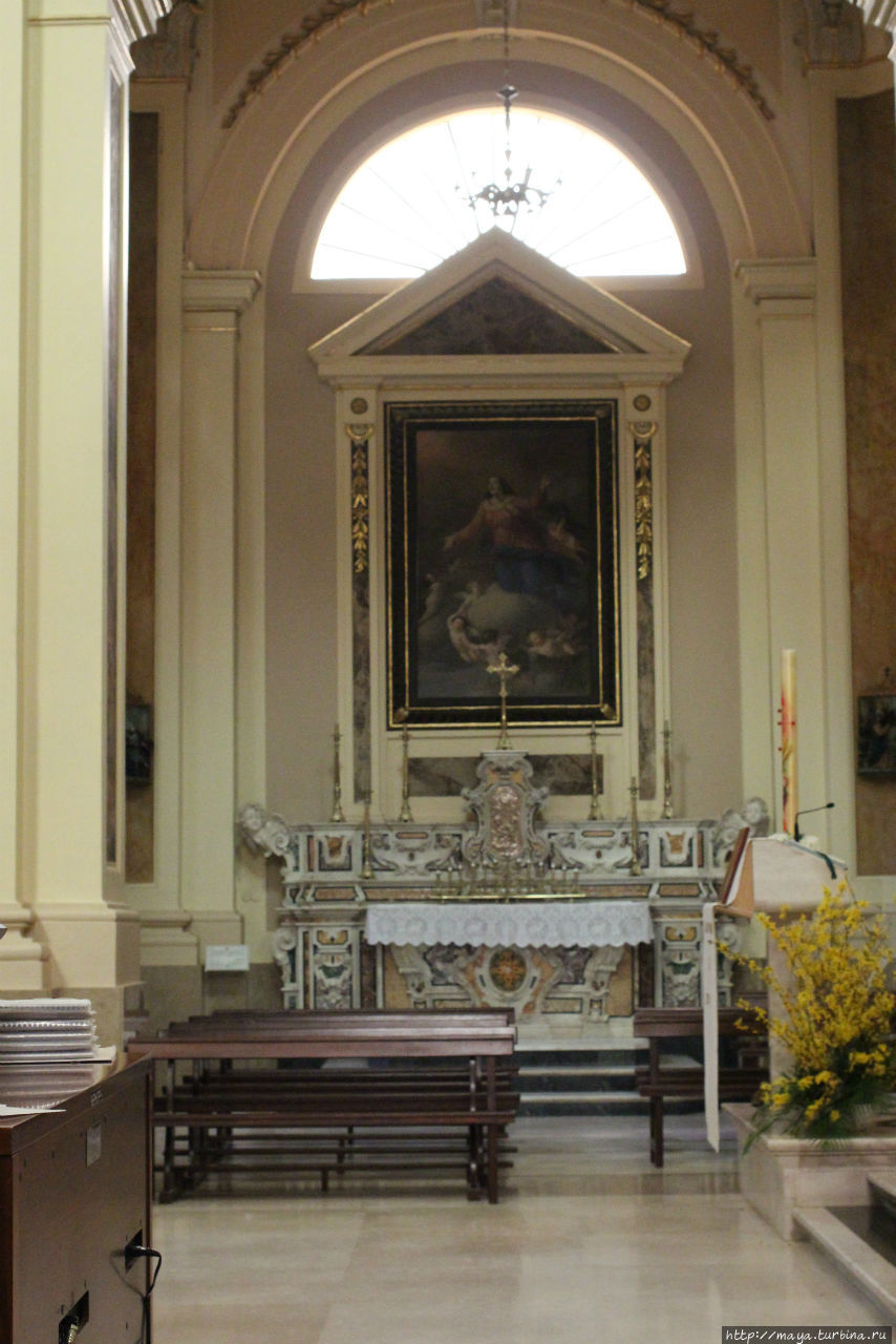 церковь св. Георгия Локоротондо, Италия