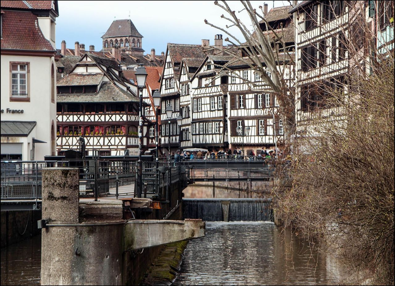 Страсбург фото. Штрасбург Германия. Страсбург город во Франции. Страсбург Франция достопримечательности. Штрасбург Германия достопримечательности.