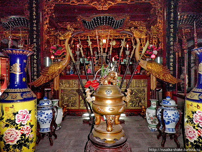Храм Куан Тхань, посвященный хранителю Севера Ханой, Вьетнам