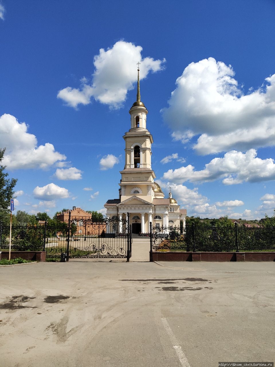 Невьянская (падающая) башня Невьянск, Россия