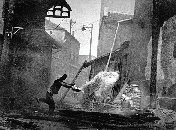 Учимся у мастеров! Урок шестой: Роберт Капа Москва, Россия