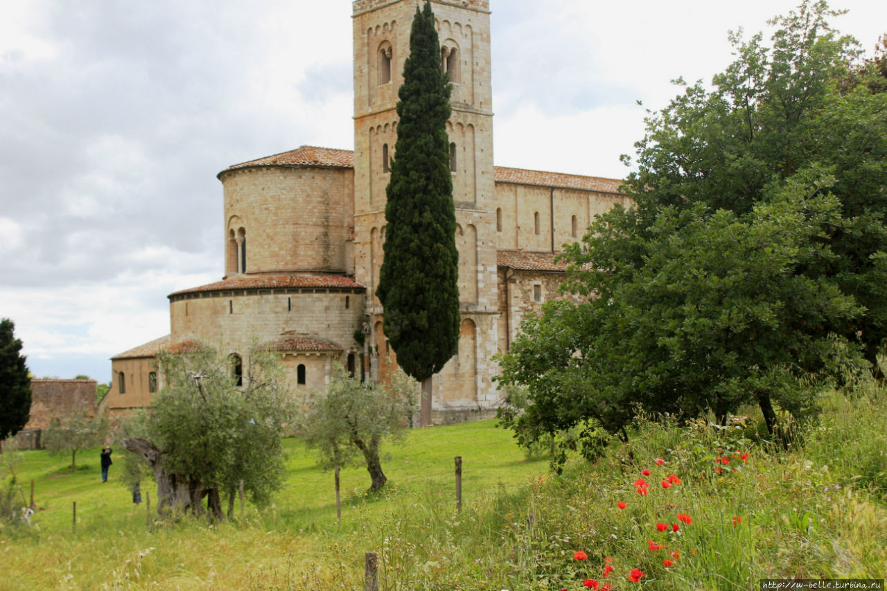 Аббатство Сант-Антимо / Abbey of Sant'Antimo