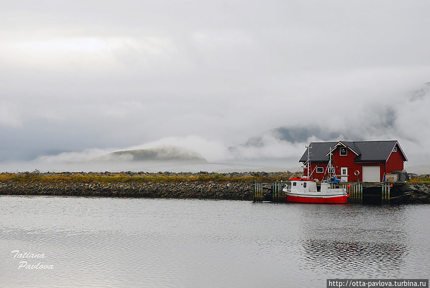 Один пасмурный осенний день на Лофотенах Острова Лофотен, Норвегия