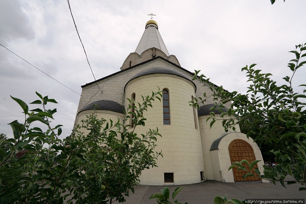 Храм во имя Животворящей Троицы Балаково, Россия