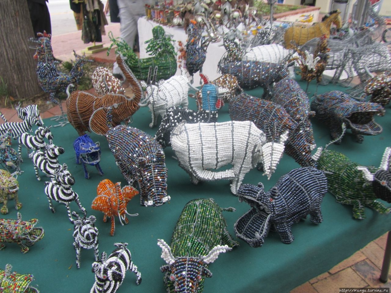 Porcupine Handcrafted Raku Ceramics Найзна, ЮАР