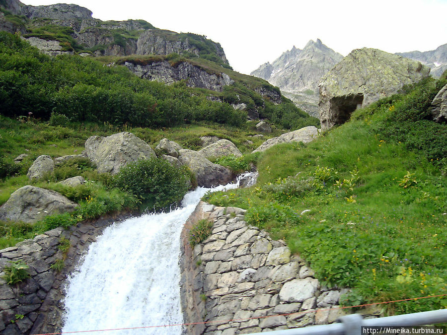 Горный перевал Susten Pass Кантон Ури, Швейцария