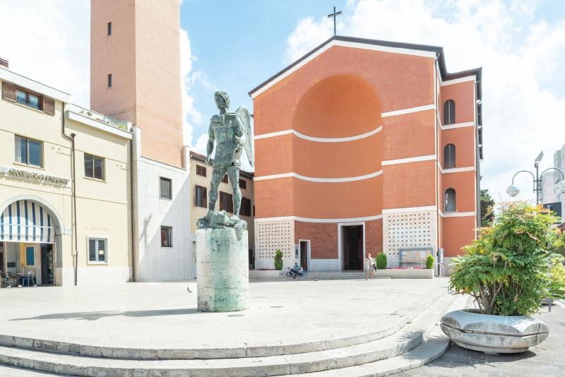 Церковь Святого Михаила Архангела Априлия, Италия