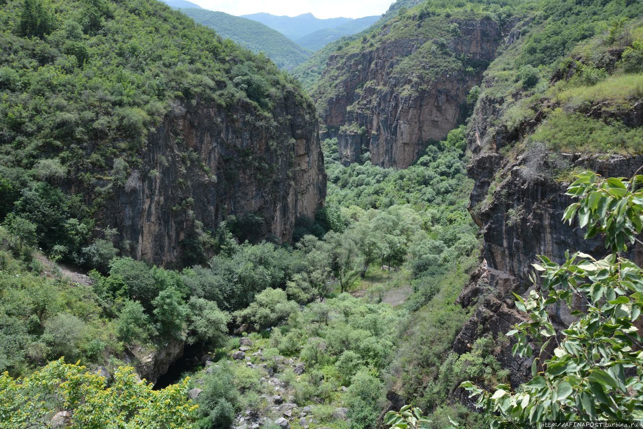 Воротанское ущелье и Чёртов мост Воротанское ущелье, Армения