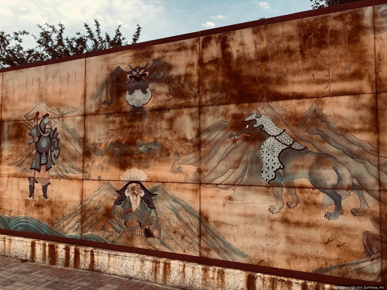 Мурал на Гэндэнгийнском проспекте / Mural