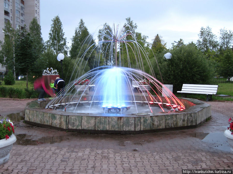 Александровский парк, фонтан Коряжма, Россия