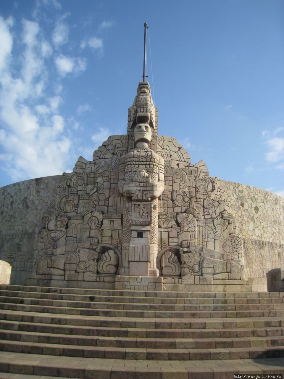 Пасео-де-Монтехо и монумент Ла-Патрия Мерида, Мексика