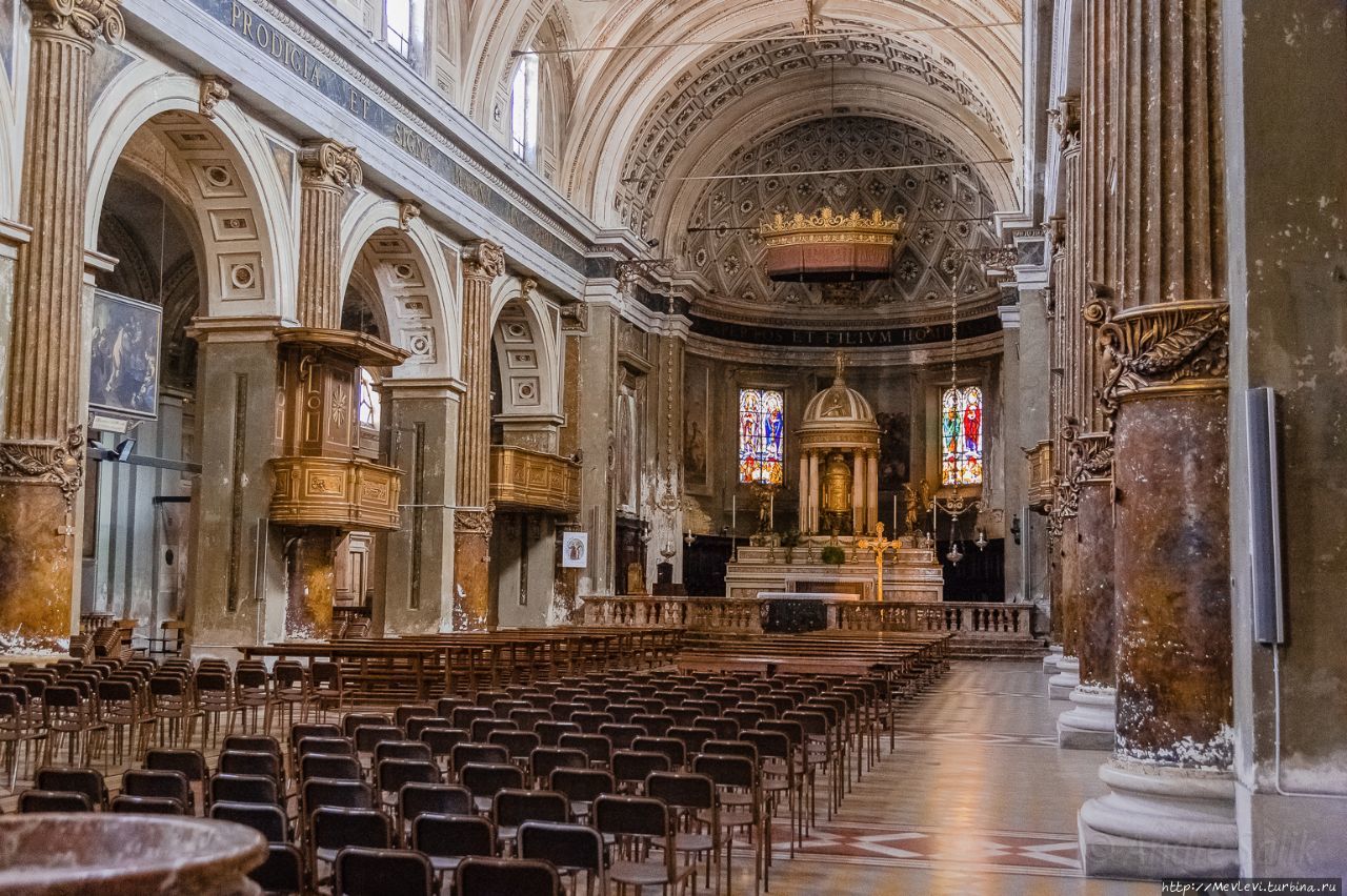 Базилика Санто-Стефано-Маджоре Милан, Италия