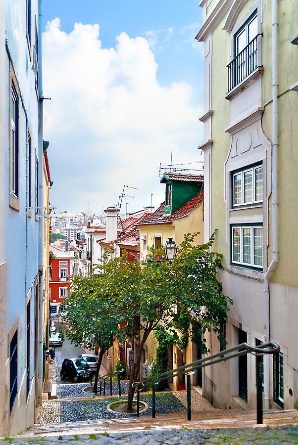 Но обычные улицы еще красивее дворцов. Лиссабон, Португалия