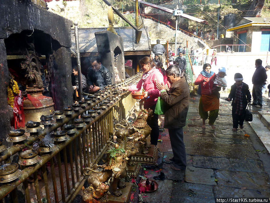 Непал. День седьмой.  Город Парпинг — храмы и пещеры. Парпинг, Непал