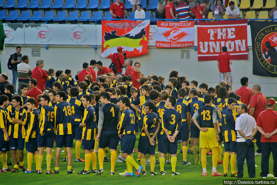 Матч постаревших легенд Паламос, Испания