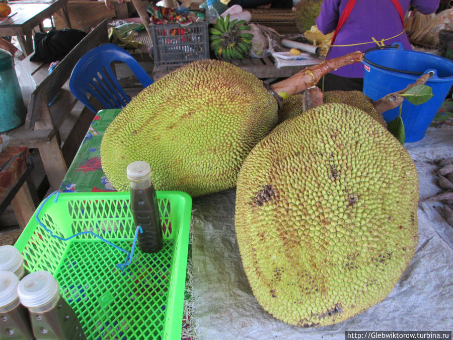 Market Нонг-Буа-Лам-Пху, Таиланд