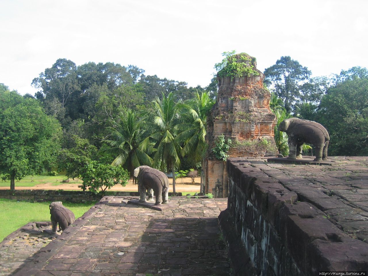 Храм Баконг Ангкор (столица государства кхмеров), Камбоджа