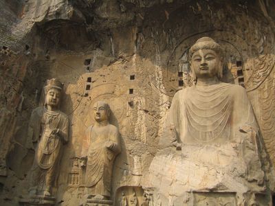 Лунмэньские пещеры