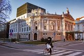 Здание Люблянской Оперы.