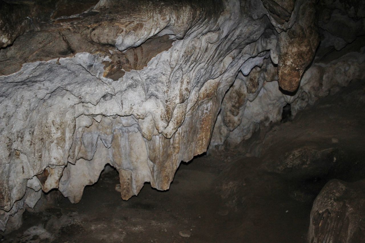 Подземные залы с наследием и легендами многих тысячелетий