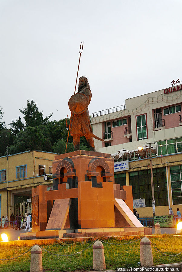 Памятник Теводросу Гондер, Эфиопия