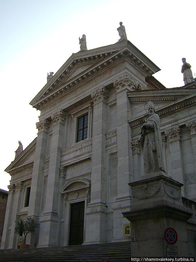 Кафедральный собор Урбино Урбино, Италия
