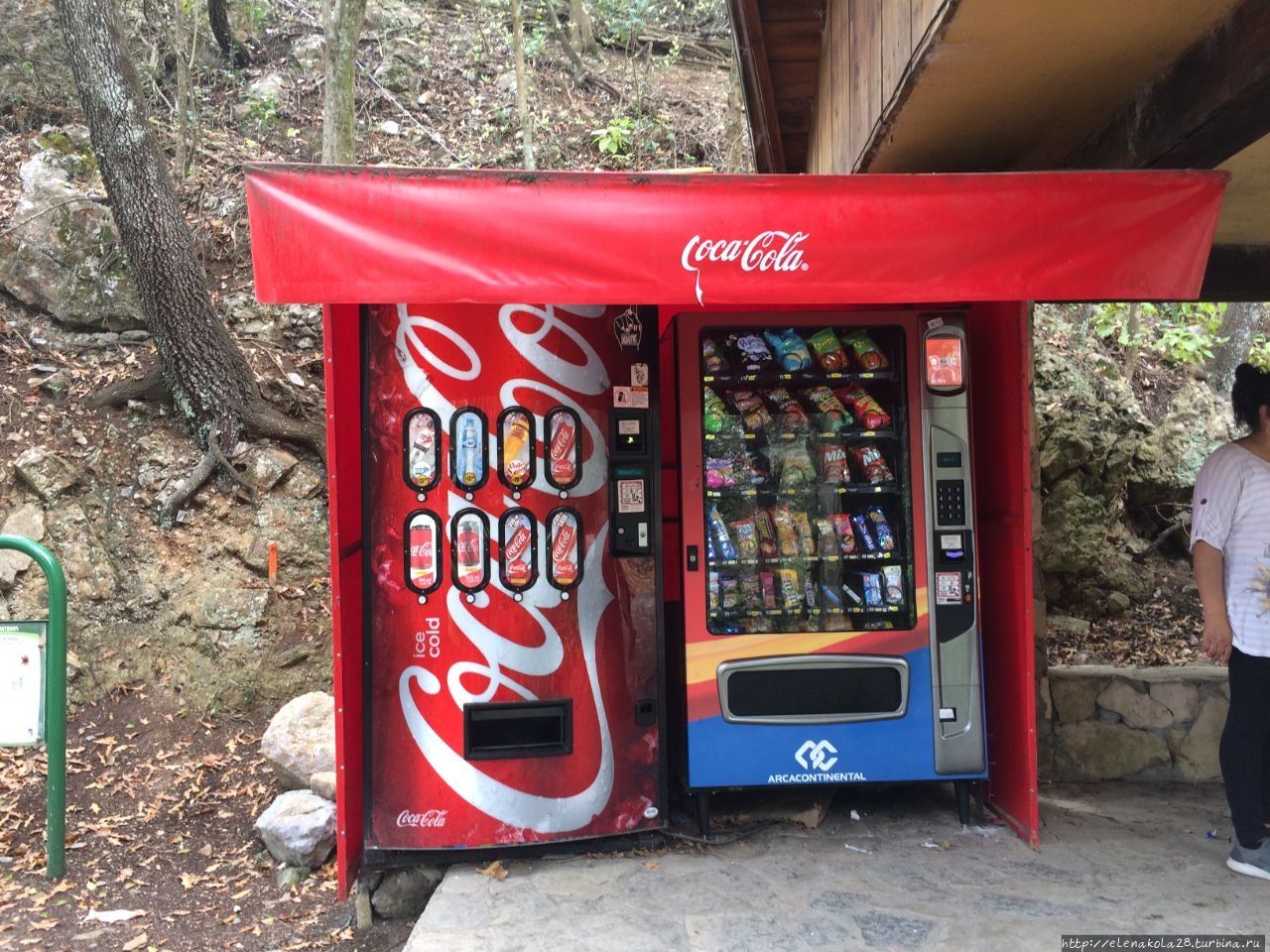 автомат по продаже напитков Монтеррей, Мексика