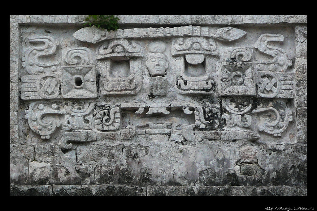 Из интернета Чичен-Ица город майя, Мексика