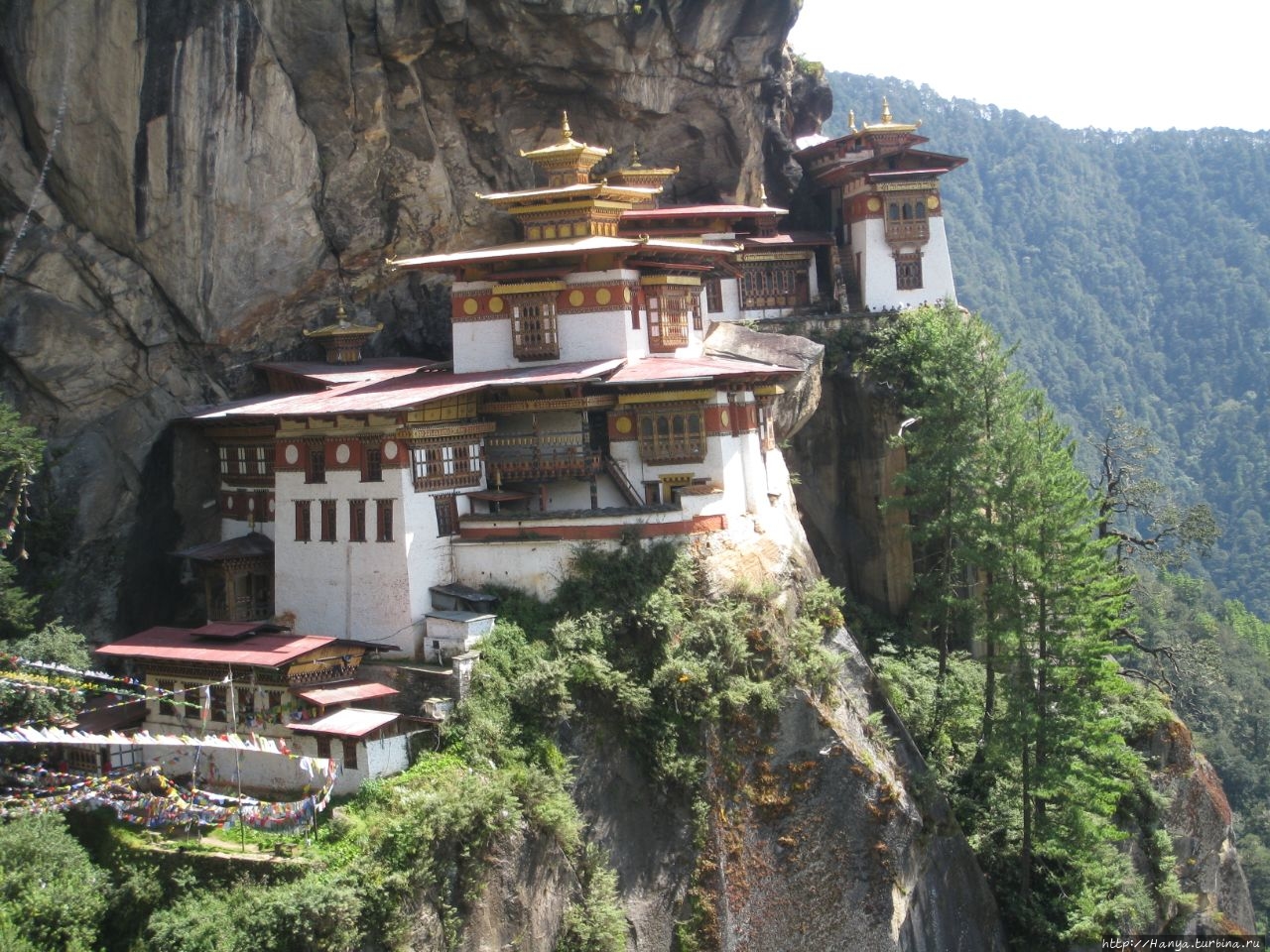 Монастырь Тигриное Гнездо - культурная икона Бутана. Ч.79