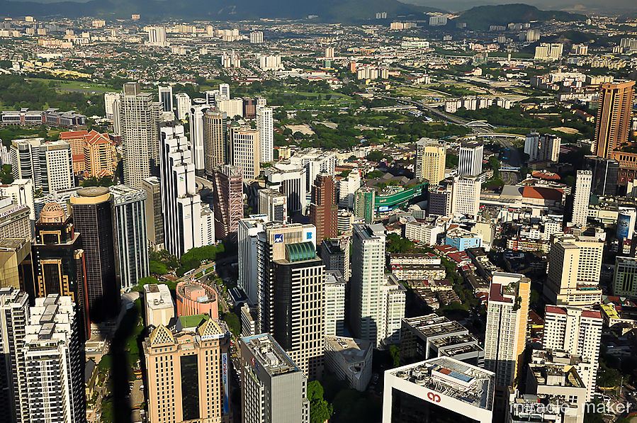 Телебашня Менара Куала-Лумпур и башни-близнецы Петронас Куала-Лумпур, Малайзия