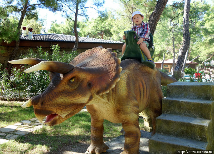 Дино-парк / Dinopark