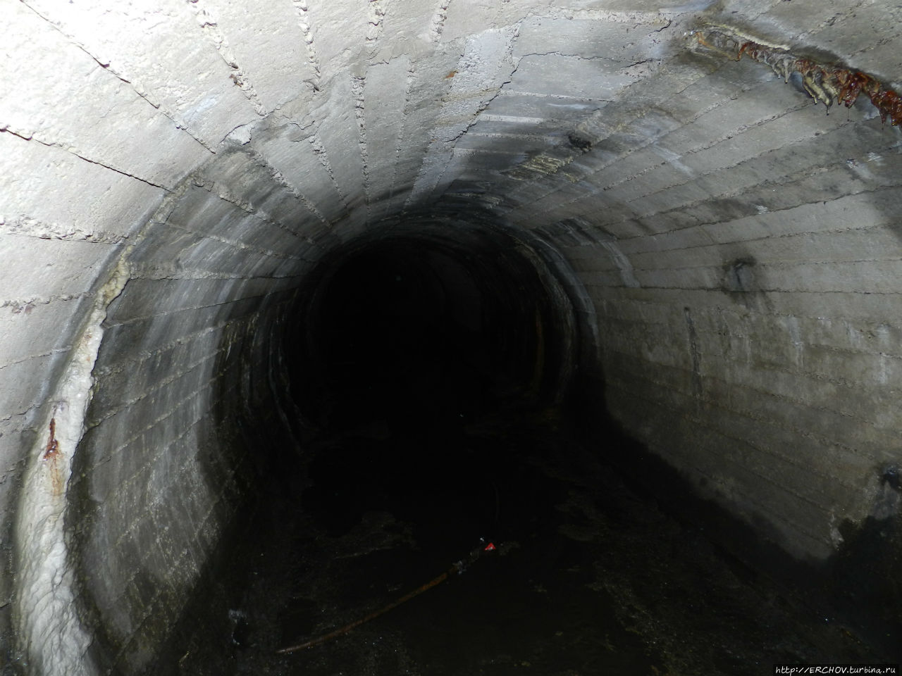 Диггеры подземелья москвы. Диггеры подземелья москвы. Диггеры подземная москва. Подземелье диггеры. Подземные реки москвы неглинка.