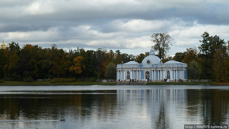 Осенняя прогулка по Екатерининскому дворцу Пушкин, Россия