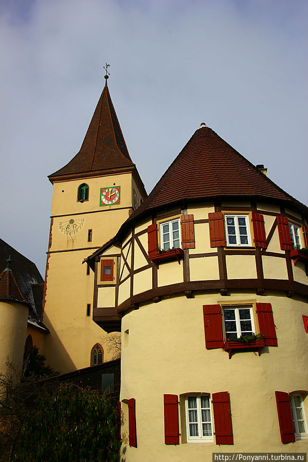 Крепость со стороны центральнй улицы