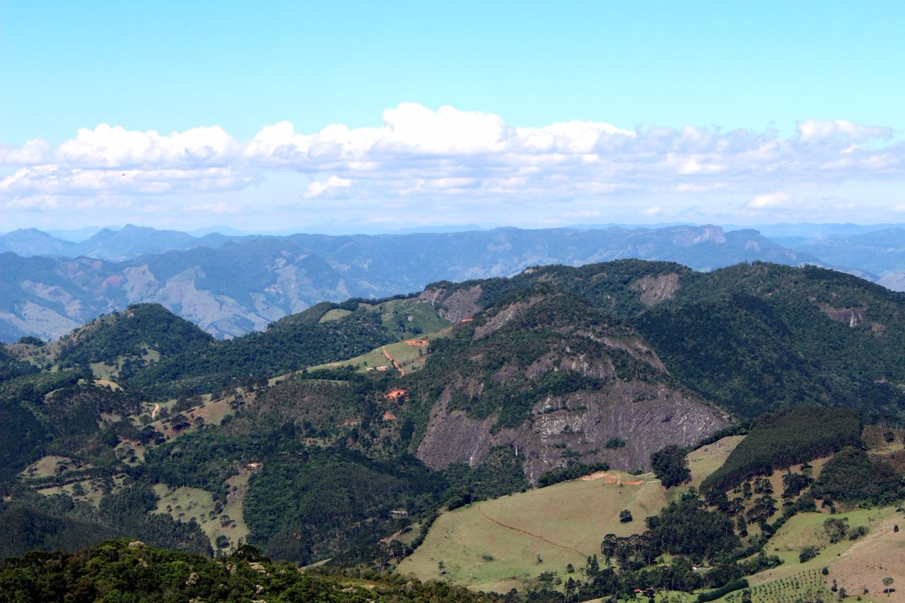 Виды с вершины Гонсалвис, Бразилия