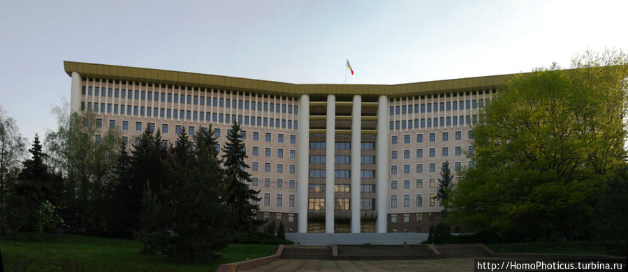 Дом парламента Кишинёв, Молдова