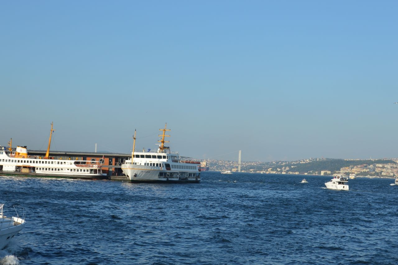 Пролив Босфор в границе Стамбула Стамбул, Турция