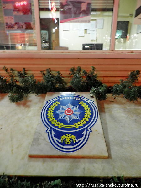 Кемерский Арбат — днем и ночью Кемер, Турция