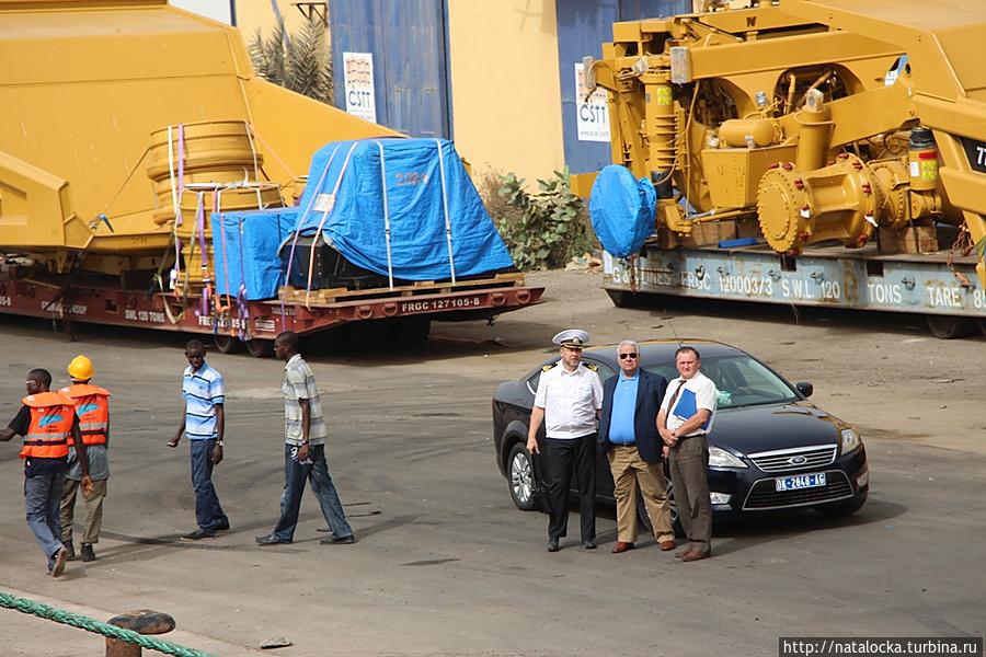 Барк Седов. Как встречают корабли... Дакар, Сенегал