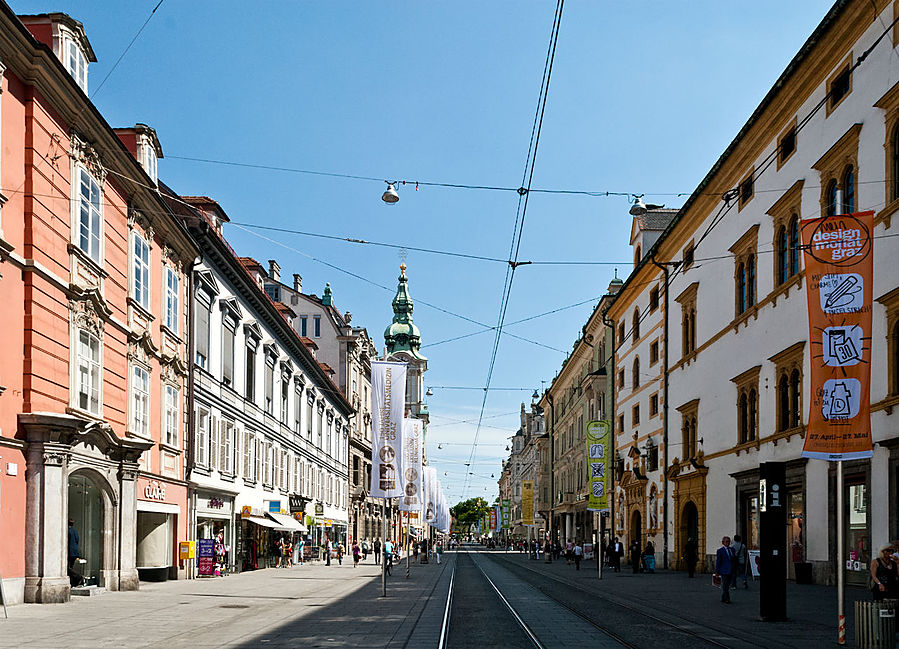 В этом городе нельзя найти ни одного неправильно лежащего кирпичика.