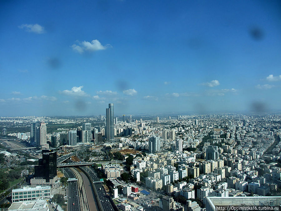 Прогулка по небоскрёбу центра Азриэли — приятное развлечение Тель-Авив, Израиль