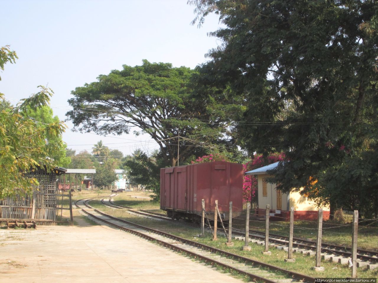 Городской железнодорожный вокзал Лойко, Мьянма