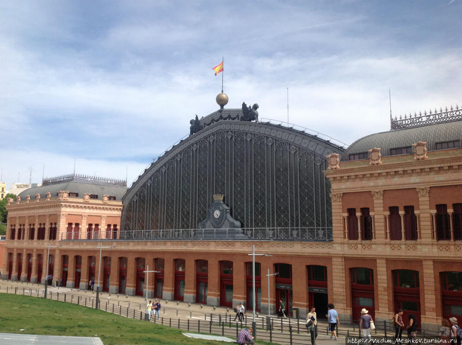Железнодорожный вокзал Аточа Мадрид, Испания