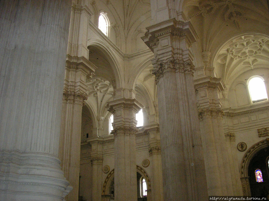 интерьер кафедрального собора Гранада, Испания